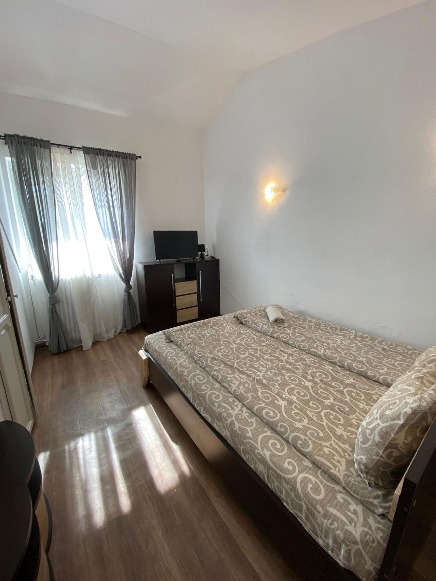 Motel Dacia Sebes  Bagian luar foto