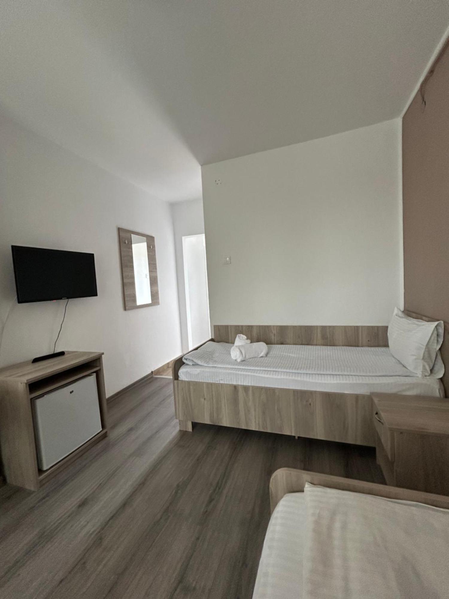 Motel Dacia Sebes  Bagian luar foto