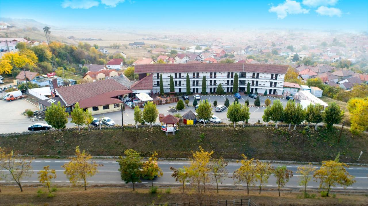 Motel Dacia Sebes  Bagian luar foto
